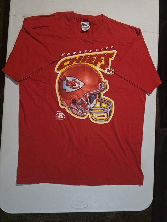 Pro Player Other - 90s Vtg Kansas City Chiefs Pro Player Red Helmet T Shirt Size 2XL Single Stitch